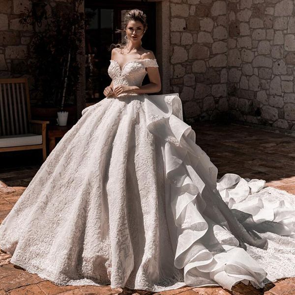 2020 monarch wedding dresses with tiered ruffles sweep train lace applique off the shoulder country bridal dress luxury wedding gowns, White
2020 monarch wedding dresses with tiered ruffles sweep train lace applique off the shoulder country bridal dress luxury wedding gowns, White