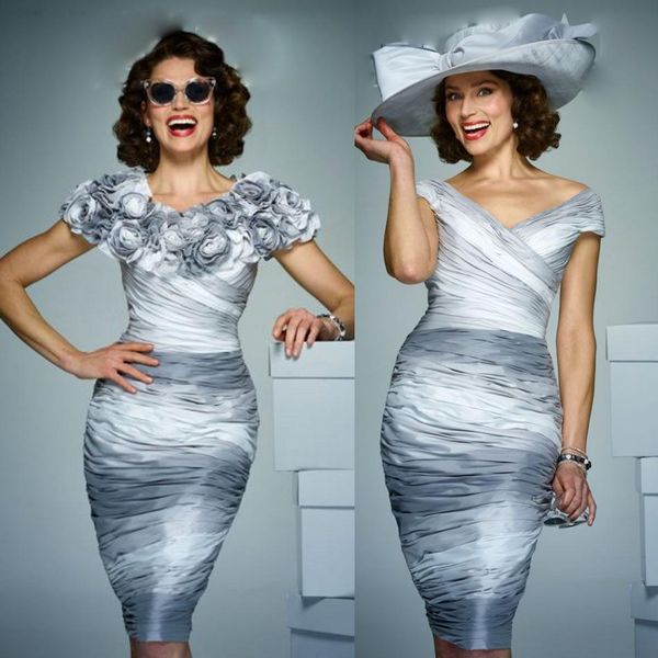 2020 royal sheath mother of the bride dresses satin hand applique plus size wedding guest dress short sleeve knee length evening gowns, Black;red
2020 royal sheath mother of the bride dresses satin hand applique plus size wedding guest dress short sleeve knee length evening gowns, Black;red