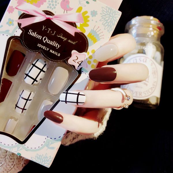 24pcs false nail nude red white mixed patterns fake nail tips with adhesive glue acrylic press on finger, Red;gold
24pcs false nail nude red white mixed patterns fake nail tips with adhesive glue acrylic press on finger, Red;gold