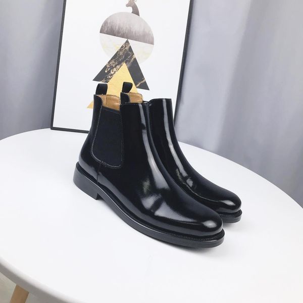 2019 utility original packaging latest women designer boots martin rubber sole 100% genuine leather size 35-40 shoesfactory direct, Black
2019 utility original packaging latest women designer boots martin rubber sole 100% genuine leather size 35-40 shoesfactory direct, Black