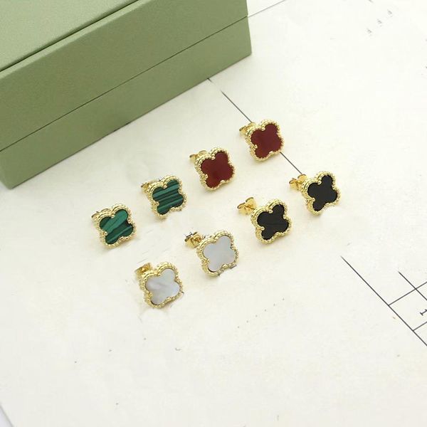 европа америка мода леди женщины brass vintage mini single motif многоцветный gemstone четыре листа цветка 18k золото серьги стержня, Golden;silver
европа америка мода леди женщины brass vintage mini single motif многоцветный gemstone четыре листа цветка 18k золото серьги стержня, Golden;silver