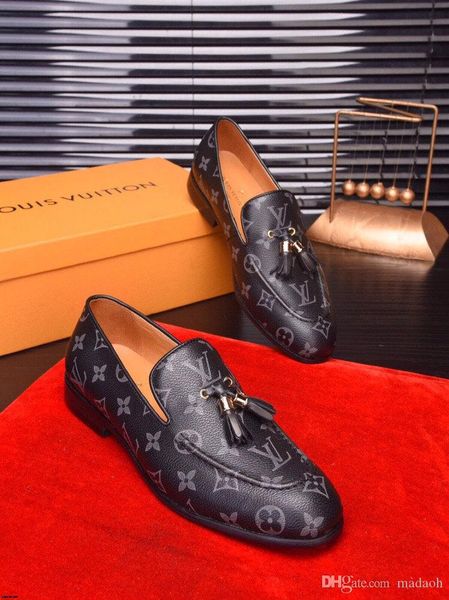 20fw new luxury man formal dress shoes genuine leather alligator pattern oxfords pointed toe derby men's wedding party flats yetc5, Black
20fw new luxury man formal dress shoes genuine leather alligator pattern oxfords pointed toe derby men's wedding party flats yetc5, Black