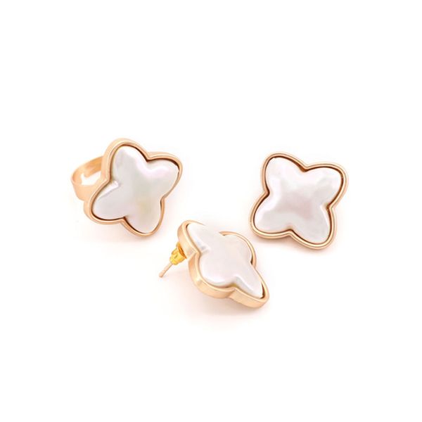 alloy clover imitation pearl stud earrings fashion simple statement fine metal geometric earrings women wedding party jewelry, Golden;silver
alloy clover imitation pearl stud earrings fashion simple statement fine metal geometric earrings women wedding party jewelry, Golden;silver