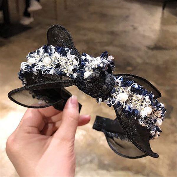 upscale boutique lace hair band concise cross pearl headdress europe and america simple popular holiday party headbands for wome
upscale boutique lace hair band concise cross pearl headdress europe and america simple popular holiday party headbands for wome