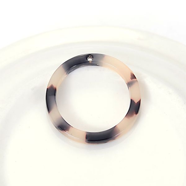 20pcs 24mm resin acetate round circle donut diy earrings pendants pendulum ornaments acetic acid fresh powder for jewelry making accessories, Black
20pcs 24mm resin acetate round circle donut diy earrings pendants pendulum ornaments acetic acid fresh powder for jewelry making accessories, Black