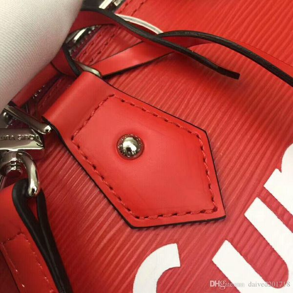 european classical style luxury men bag fashion leather solid joint ripple shoulder bag handbag decorative metal lock
european classical style luxury men bag fashion leather solid joint ripple shoulder bag handbag decorative metal lock