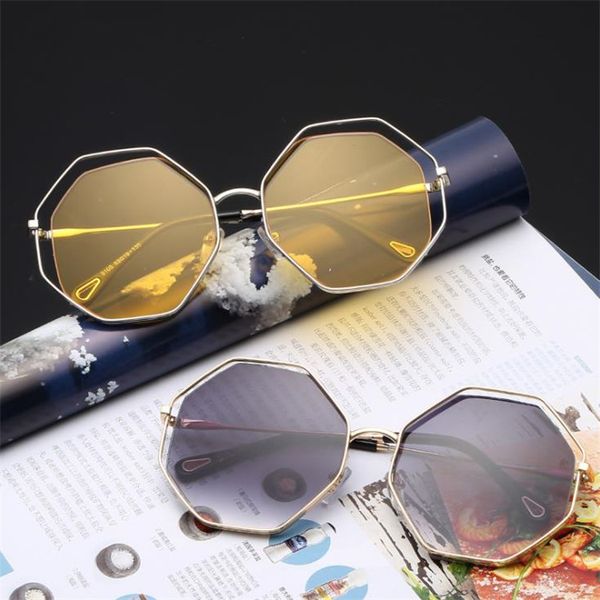 fashion women & men polygon sunglasses retro hollow design sun glasses goggles anti-uv spectacles alloy frame eyeglasses sun gasses a, White;black
fashion women & men polygon sunglasses retro hollow design sun glasses goggles anti-uv spectacles alloy frame eyeglasses sun gasses a, White;black