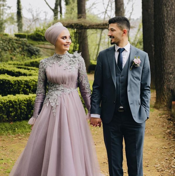 aso ebi 2020 arabic muslim lace beaded evening dresses high neck prom dresses vintage formal party second reception gowns zj545, Black;red
aso ebi 2020 arabic muslim lace beaded evening dresses high neck prom dresses vintage formal party second reception gowns zj545, Black;red
