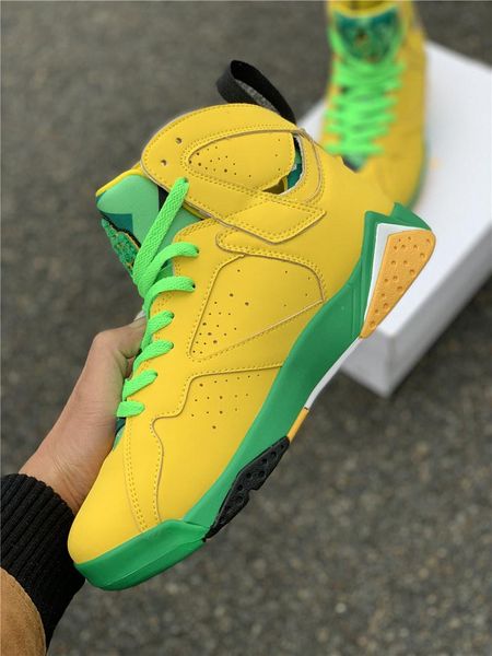 2020 new authentic 7 oregon ducks pe 7s yellow green suede man basketball shoes sport sneakers with original box 40-46
2020 new authentic 7 oregon ducks pe 7s yellow green suede man basketball shoes sport sneakers with original box 40-46