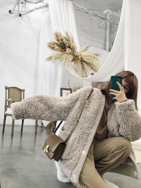 2018 new real lambswool oversized jacket coat winter khaki warm thick curly cardigan long womens chic outerwear female overcoat, Black
2018 new real lambswool oversized jacket coat winter khaki warm thick curly cardigan long womens chic outerwear female overcoat, Black