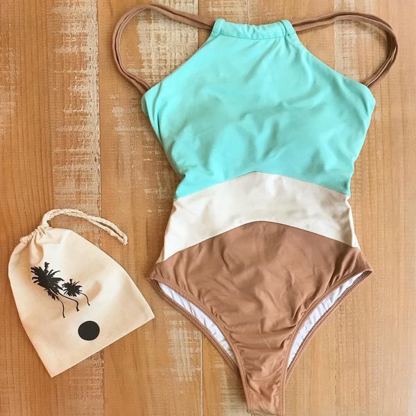 2019 лоскутная one piece купальник high neck комбинезон купальный костюм женщины piece купальники пляжная одежда монокини 2020, White;black
2019 лоскутная one piece купальник high neck комбинезон купальный костюм женщины piece купальники пляжная одежда монокини 2020, White;black