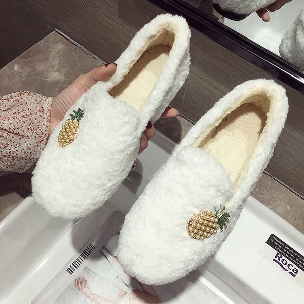 2019 brand winter warm women flat shoes soft winter string bead plush female loafers female casual flats shoes, Black
2019 brand winter warm women flat shoes soft winter string bead plush female loafers female casual flats shoes, Black