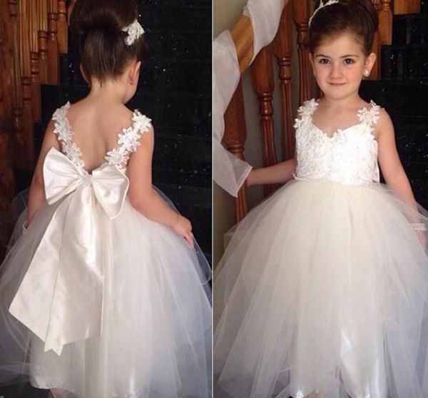 tulle princess long flower girl dresses floor length lace child pageant gowns spaghetti strap bow sash backless first communion dress f80, White;blue
tulle princess long flower girl dresses floor length lace child pageant gowns spaghetti strap bow sash backless first communion dress f80, White;blue