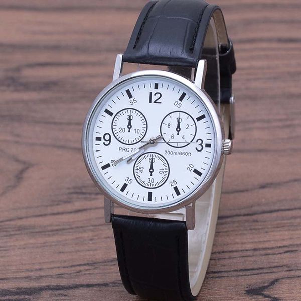 man watches three eye and bracelet watches quartz epidermis with bracelet and male blue glass, Slivery;brown
man watches three eye and bracelet watches quartz epidermis with bracelet and male blue glass, Slivery;brown