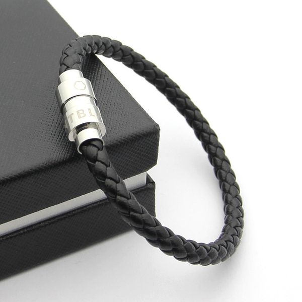 New arrival 316L Titanium steel Men magnetic buckle genuine leather braid bracelet in 20cm for man bangle 18k real gold mont Ettike charm br
New arrival 316L Titanium steel Men magnetic buckle genuine leather braid bracelet in 20cm for man bangle 18k real gold mont Ettike charm br