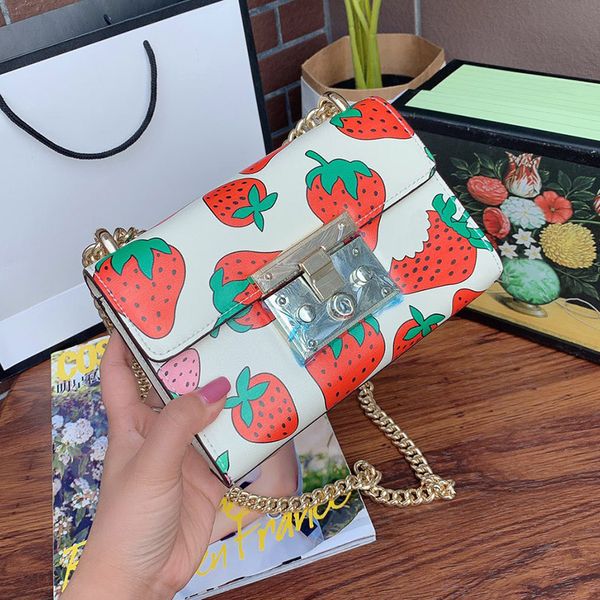 2019 горячей продажи роскошный классический дальнозоркостью пакет малый квадрат пряжки дизайнер сумки кожаный мешок цепь дизайнер кроссбоди
2019 горячей продажи роскошный классический дальнозоркостью пакет малый квадрат пряжки дизайнер сумки кожаный мешок цепь дизайнер кроссбоди