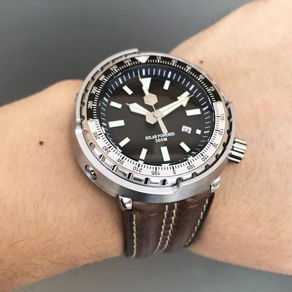 san martin new tuna sbdc035 wrist watches stainless steel diving watches 30atm solar vs37 movement quartz watch for men women t200409, Slivery;brown
san martin new tuna sbdc035 wrist watches stainless steel diving watches 30atm solar vs37 movement quartz watch for men women t200409, Slivery;brown