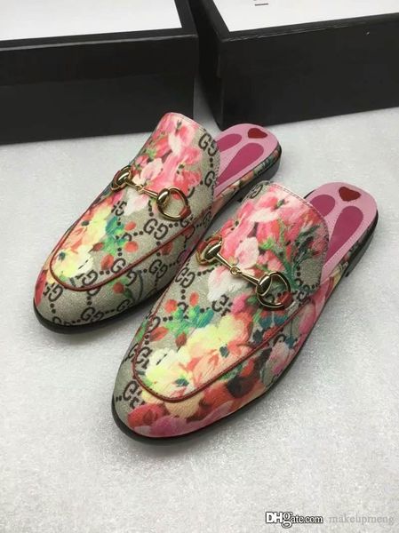 19ssgucci slippers gardenia bloom flats mules luxury woman shoes with box, Blue;gray
19ssgucci slippers gardenia bloom flats mules luxury woman shoes with box, Blue;gray