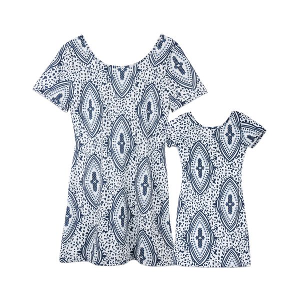 2019 family matching mom&daughter v-neck short sleeve dresses summer women girl bowknot print long dress clothes wholesale hot, Blue
2019 family matching mom&daughter v-neck short sleeve dresses summer women girl bowknot print long dress clothes wholesale hot, Blue