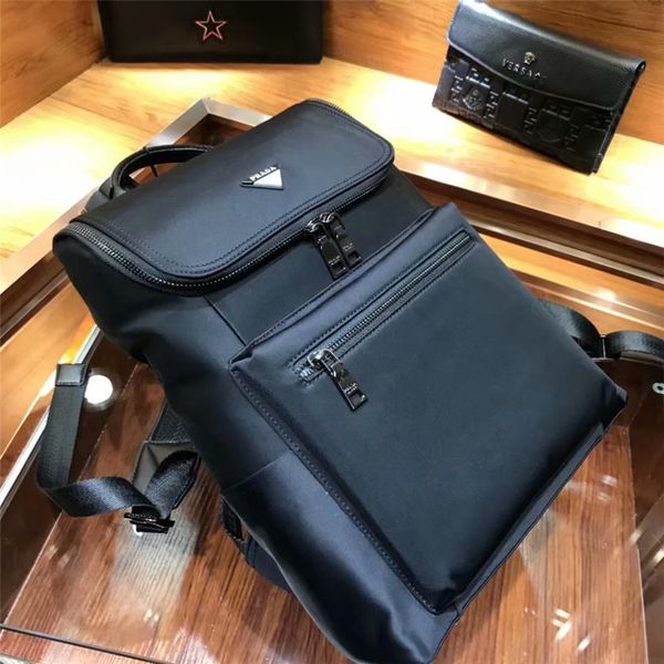 2019 men women men designer backpacks big capacity fashion travel bags bookbags classical style genuine leather qualty
2019 men women men designer backpacks big capacity fashion travel bags bookbags classical style genuine leather qualty