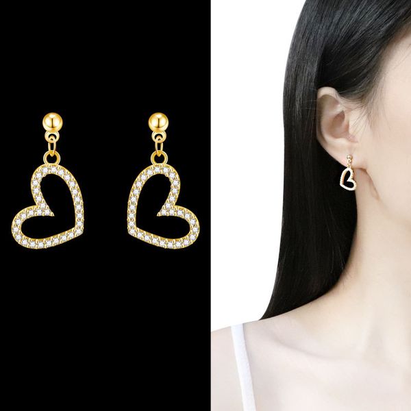 aretes de mujer modernos 2019 korean fashion 925 sterling silver earrings for women heart stud earrings christmas jewelry, Golden;silver
aretes de mujer modernos 2019 korean fashion 925 sterling silver earrings for women heart stud earrings christmas jewelry, Golden;silver