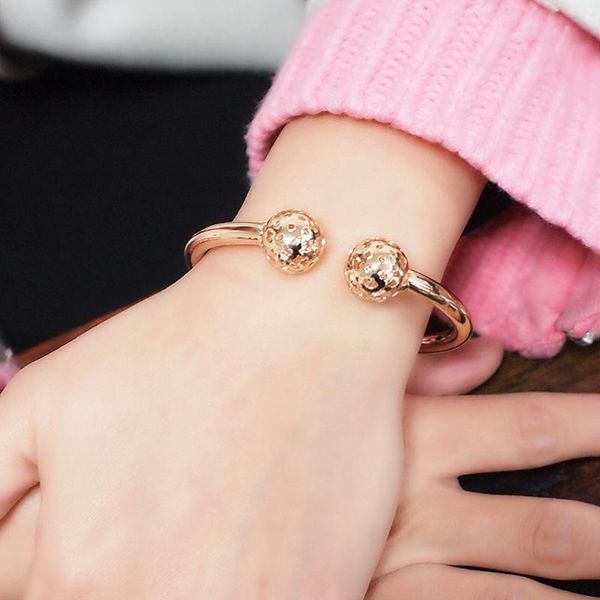 simple design metal bracelets bangle for women fashion statement alloy jewelry party accessories 2020 ukmoc, Black
simple design metal bracelets bangle for women fashion statement alloy jewelry party accessories 2020 ukmoc, Black