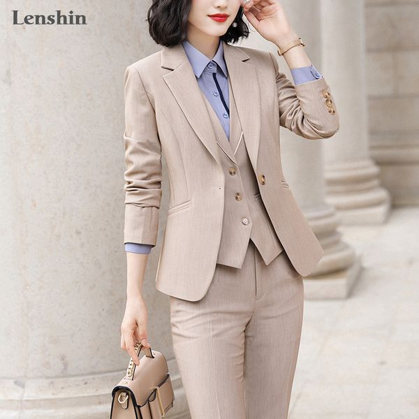 lenshin 3 pieces set high-quality vest pant suit office ladies work wear for women female formal blazer jacket with trousers, White;black
lenshin 3 pieces set high-quality vest pant suit office ladies work wear for women female formal blazer jacket with trousers, White;black