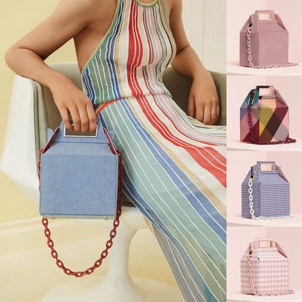 мода решетки акриловые цепи box сумки для женщин повседневная сумка crossbody сумки для женщин сумки сумки леди кошелек 2020
мода решетки акриловые цепи box сумки для женщин повседневная сумка crossbody сумки для женщин сумки сумки леди кошелек 2020