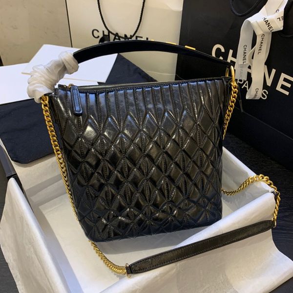 new women's one-shoulder bag 7a high-end custom quality large capacity handbag fashion style 1 business casual style gold metal accesso
new women's one-shoulder bag 7a high-end custom quality large capacity handbag fashion style 1 business casual style gold metal accesso