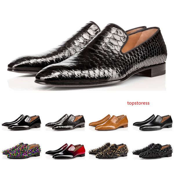 2019 fashion designer mens shoes loafers black red spike patent leather slip on dress wedding flats bottoms shoe for business party
2019 fashion designer mens shoes loafers black red spike patent leather slip on dress wedding flats bottoms shoe for business party