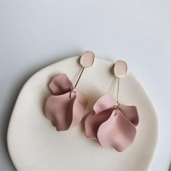 european and american fashion long acrylic leaf personality wild temperament earrings female party jewelry, Golden;silver
european and american fashion long acrylic leaf personality wild temperament earrings female party jewelry, Golden;silver