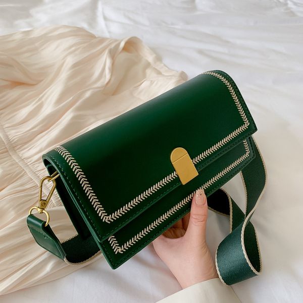 bags for women simple joker embroidered line square bag new 2020 foreign style fashion lock messenger bag
bags for women simple joker embroidered line square bag new 2020 foreign style fashion lock messenger bag