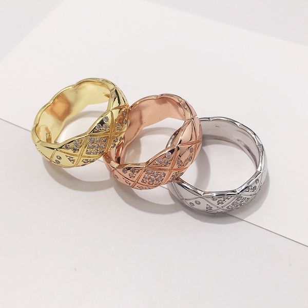 2019 exquisite high polishing narrow-plate diamond-inlaid ring with rhombic pattern luxury designer jewelry women rings engagement rings, Silver
2019 exquisite high polishing narrow-plate diamond-inlaid ring with rhombic pattern luxury designer jewelry women rings engagement rings, Silver
