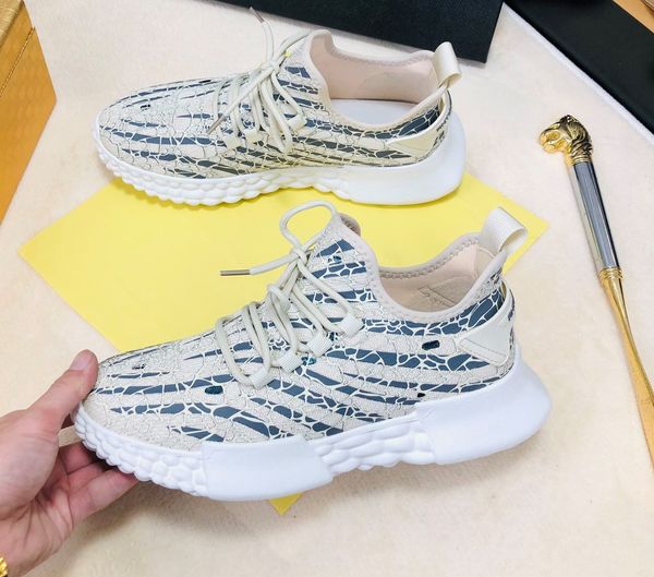 factory wholesale men and women design sneaker,brand casual shoes, design trainer,2colors for chosen,fast delivery
factory wholesale men and women design sneaker,brand casual shoes, design trainer,2colors for chosen,fast delivery