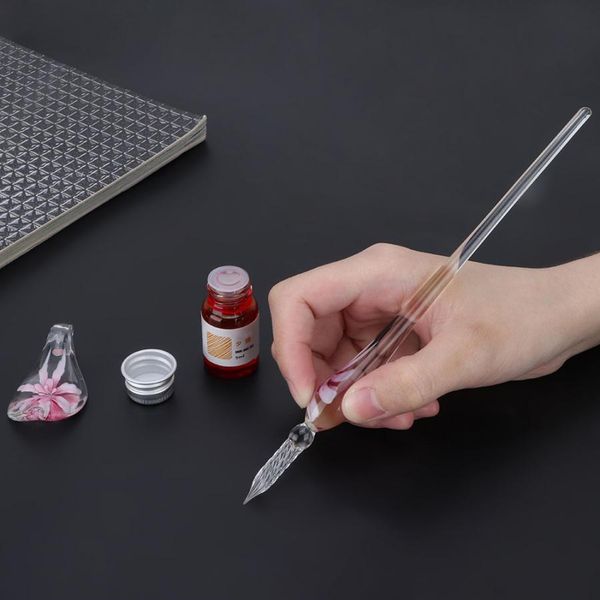 ретро кристалл элегантные цветы из стекла dip pen подпись ink pen fountain с чернилами penholder день рождения подарки
ретро кристалл элегантные цветы из стекла dip pen подпись ink pen fountain с чернилами penholder день рождения подарки