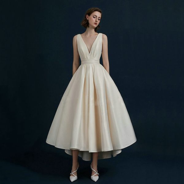 elegant beige wedding dress long 2020 wedding gowns v-neck elastic satin backless bridal dresses beach vestido de novia new, White
elegant beige wedding dress long 2020 wedding gowns v-neck elastic satin backless bridal dresses beach vestido de novia new, White