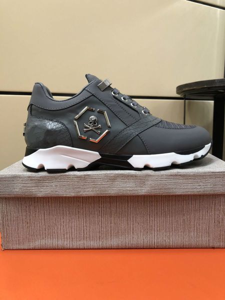 New Designer famous brand Man Casual Shoes Flat Kanye West Fashion Wrinkled Leather Lace-up Low Cut Trainers Runaway Arena Shoes 38-44 13306
New Designer famous brand Man Casual Shoes Flat Kanye West Fashion Wrinkled Leather Lace-up Low Cut Trainers Runaway Arena Shoes 38-44 13306