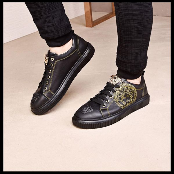 2019 leather breathable men's british tide board sneakers trend outdoor travel a generation with the original box
2019 leather breathable men's british tide board sneakers trend outdoor travel a generation with the original box