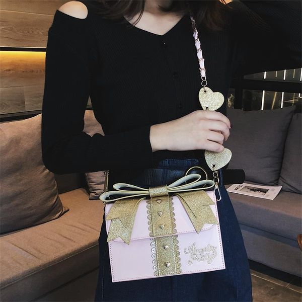 дизайнер-ins супер-горячий багажный девушки мешок eveving partybags 2019 цветные заклепки плеча сумку моды красоты сумки с бантом сердца меш
дизайнер-ins супер-горячий багажный девушки мешок eveving partybags 2019 цветные заклепки плеча сумку моды красоты сумки с бантом сердца меш