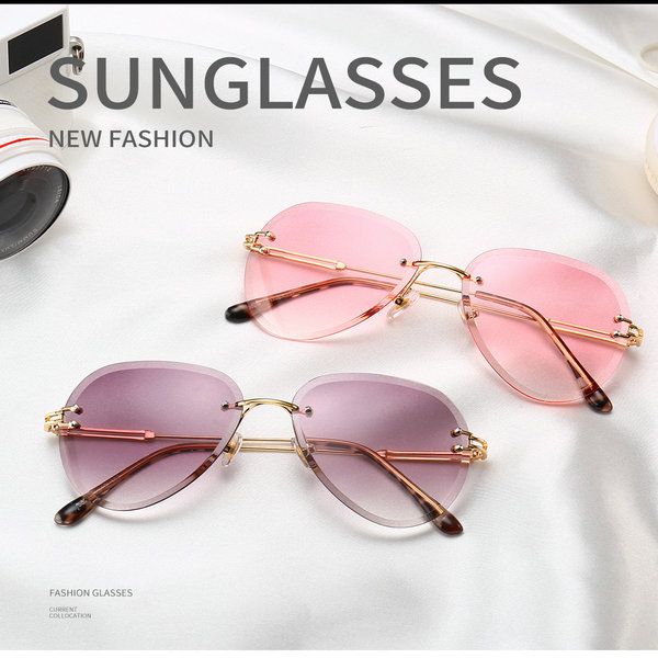 worldkick2018 pop men and women new frameless sunglasses fashion irregular glasses colorful gradient sunglasses women
worldkick2018 pop men and women new frameless sunglasses fashion irregular glasses colorful gradient sunglasses women