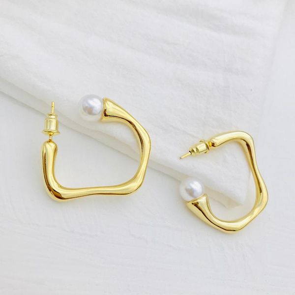 pearl hoop earrings new trendy environmental copper gold color lady earrings white pearl simple, Golden;silver
pearl hoop earrings new trendy environmental copper gold color lady earrings white pearl simple, Golden;silver