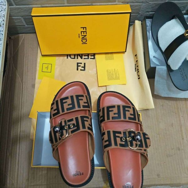 find similar 44 men women sandals designer shoes luxury slide summer fashion wide flat slippery with thick sandals, Black
find similar 44 men women sandals designer shoes luxury slide summer fashion wide flat slippery with thick sandals, Black