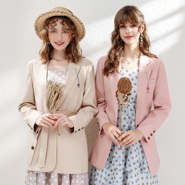 qulaity women blazers and jackets 2019 new spring autumn fashion single button belt blazer femenino ladies blazer female, White;black
qulaity women blazers and jackets 2019 new spring autumn fashion single button belt blazer femenino ladies blazer female, White;black