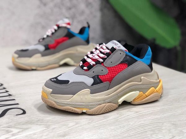 2019 FW Retro Triple S Sneaker Men Fashion V Grandpa Triple S Trainers Casual Shoes Size 36-46 Vintage Kanye West Women Sneakers
2019 FW Retro Triple S Sneaker Men Fashion V Grandpa Triple S Trainers Casual Shoes Size 36-46 Vintage Kanye West Women Sneakers