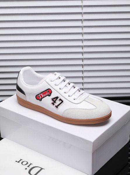 high-end design men's shoes summer leather men's sneakers lace-up low-hollow shoes breathable sales sports training shoes, Red;white
high-end design men's shoes summer leather men's sneakers lace-up low-hollow shoes breathable sales sports training shoes, Red;white