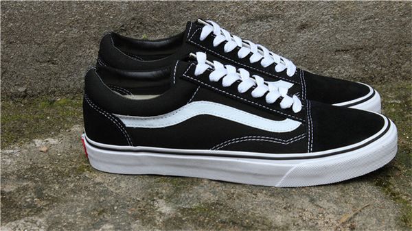 2019 Classic Black White Men Women Casual Flat Shoes canvas Shoes Unisex Zapatillas Walking Shoes 35-45
2019 Classic Black White Men Women Casual Flat Shoes canvas Shoes Unisex Zapatillas Walking Shoes 35-45
