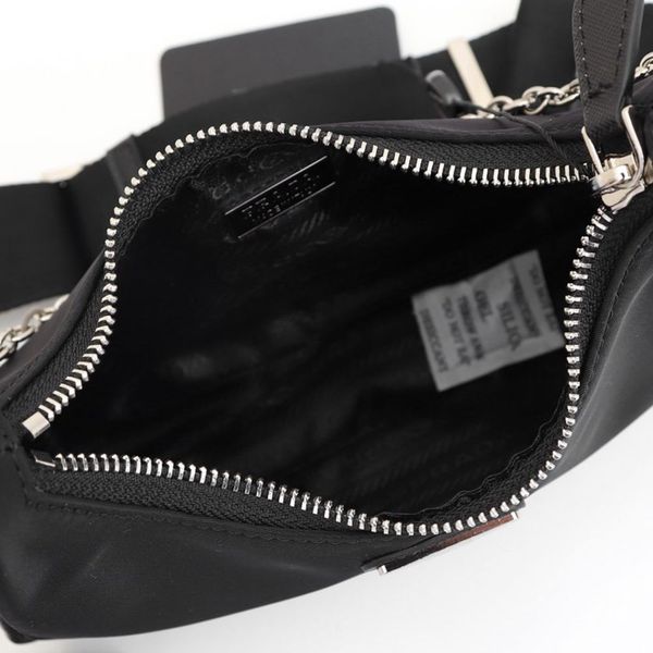 новый дизайнер crossbody сумка нейлон бродяги роскошная сумочка клатч для женщин клатч мини цепь crossbody мешок ключ мешок дизайнер женщины
новый дизайнер crossbody сумка нейлон бродяги роскошная сумочка клатч для женщин клатч мини цепь crossbody мешок ключ мешок дизайнер женщины