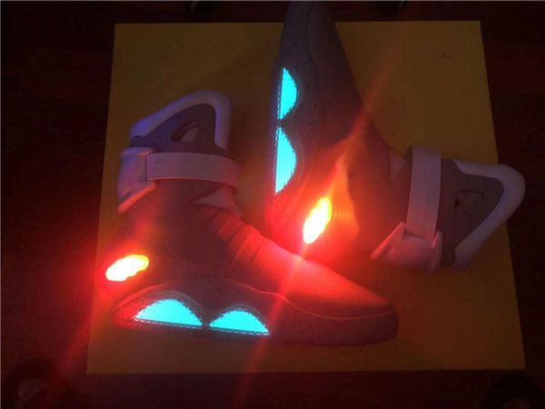 luxurious brand design airs mag back to the future running basketball shoes led lighting luminous sports sneakers outdoor shoes with box
luxurious brand design airs mag back to the future running basketball shoes led lighting luminous sports sneakers outdoor shoes with box