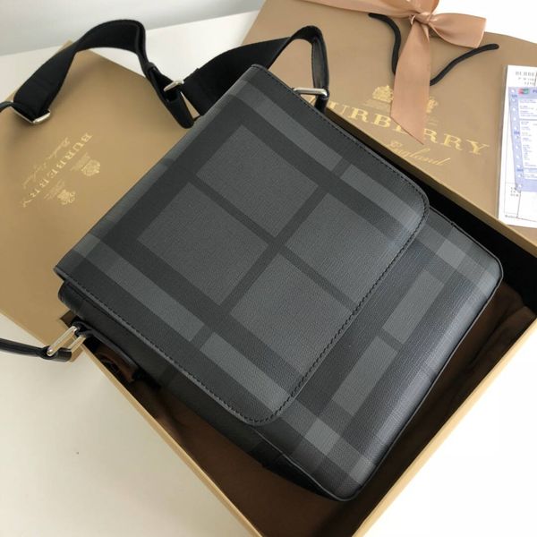 2020 now latest shoulder bag, handbag, backpack, waist bag,travel bags, quality,perfect model: 37 size 21.5-7.5-27cm
2020 now latest shoulder bag, handbag, backpack, waist bag,travel bags, quality,perfect model: 37 size 21.5-7.5-27cm