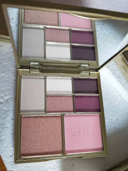 beauty nude eyeshadow makeup palette new nude 7color eyeshadow palette matte shimmer dhl
beauty nude eyeshadow makeup palette new nude 7color eyeshadow palette matte shimmer dhl